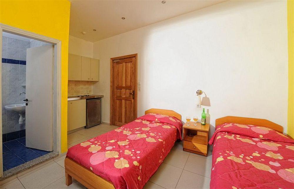 Primavera Beach Hotel Studios & Apartments Malia Esterno foto